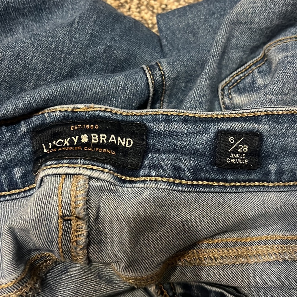 Jeans - Picture 3 of 3